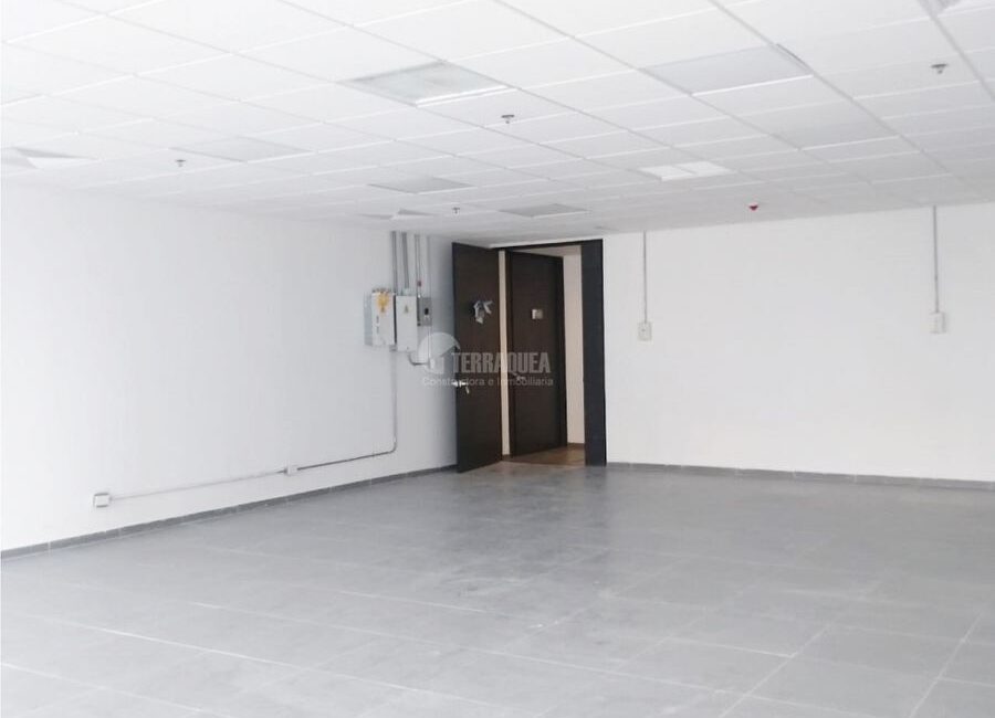 SE VENDE OFICINA EN ALTO PRADO