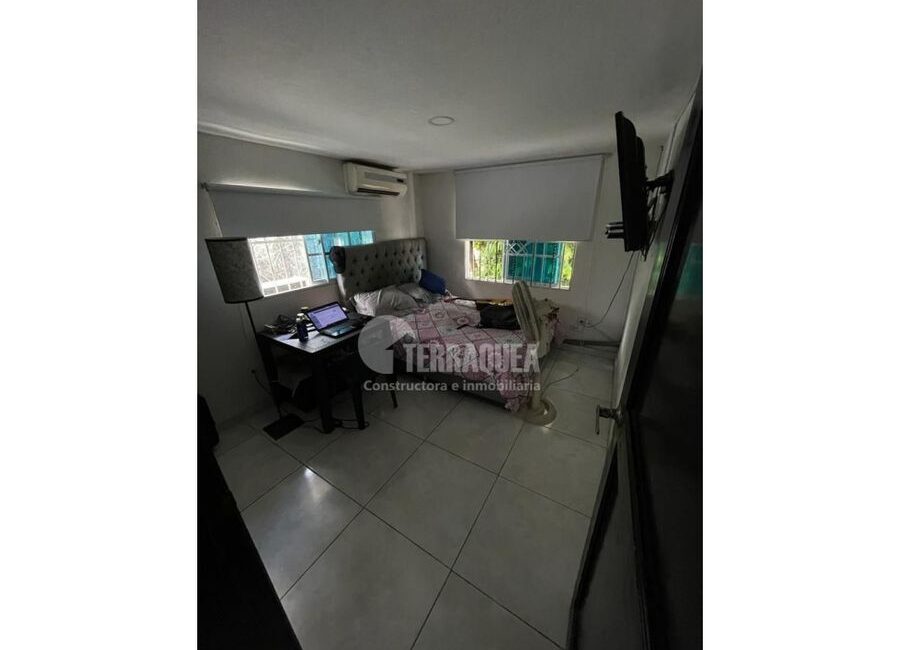 SE VENDE CASA DUPLEX EN EL SILENCIO