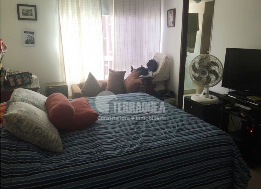 SE VENDE APARTAMENTO EN MIRAMAR