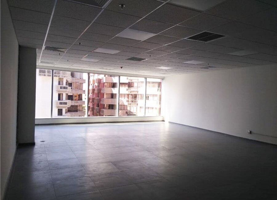 SE VENDE OFICINA EN ALTO PRADO