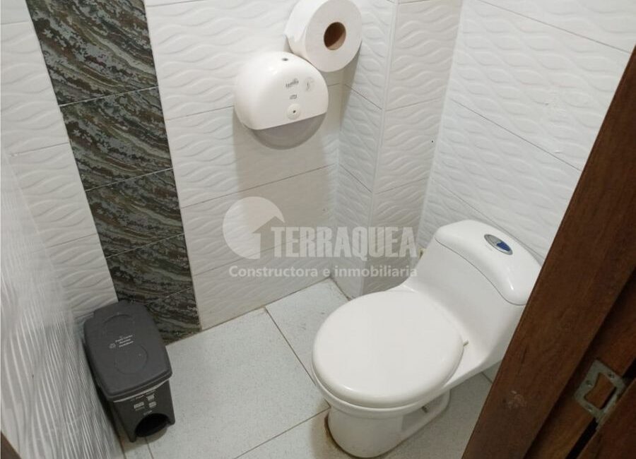 Apartamento + Local en Paraíso