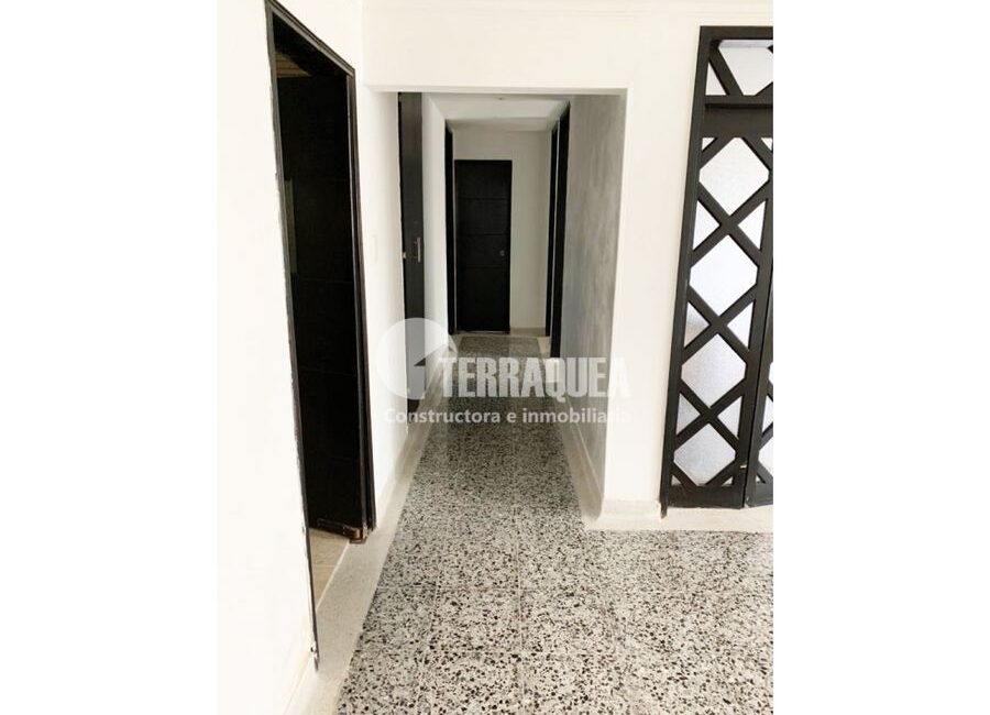 SE VENDE APARTAMENTO EN RIOMAR