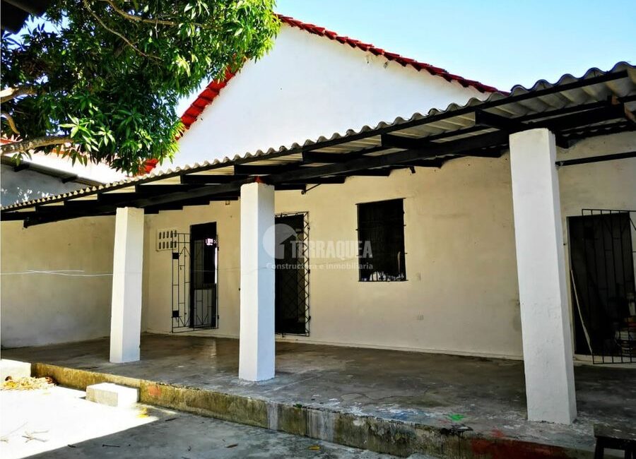 SE VENDE CASA EN EL PRADO