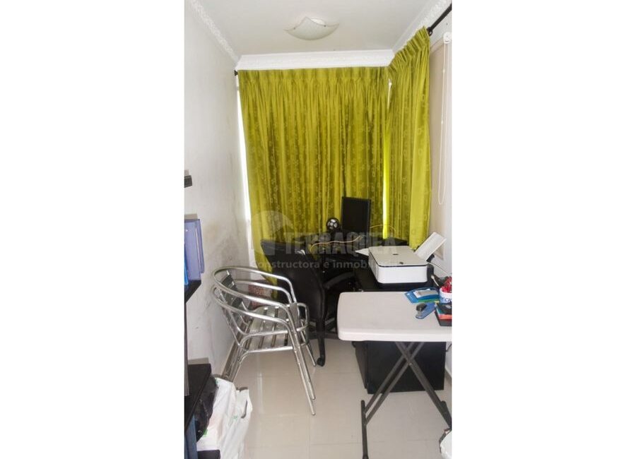 SE VENDE CASA EN EL RECREO