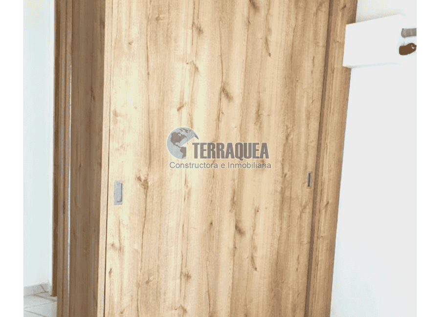 APARTAMENTO EN VENTA, ALAMEDA DEL RIO, CONJ. TURPIAL PISO 3