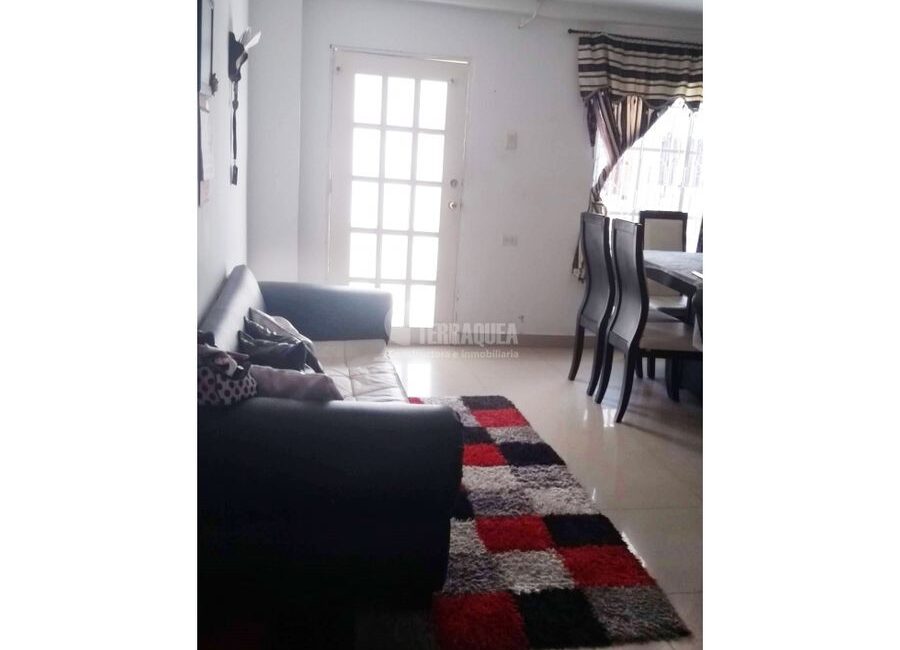 SE VENDE CASA EN SAN FELIPE