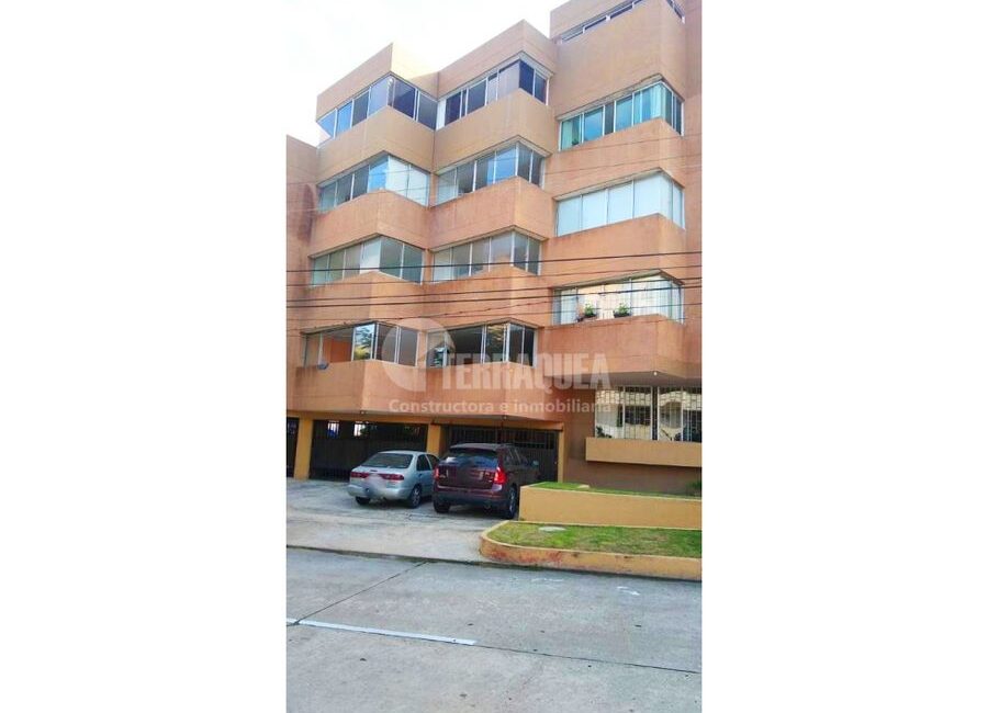 SE VENDE APARTAMENTO EN EL POBLADO