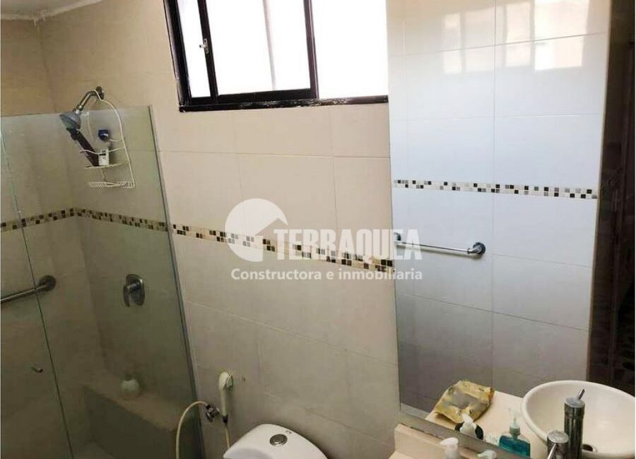 SE VENDE APARTAMENTO EN RIOMAR