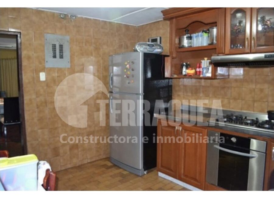 SE VENDE CASA EN ANDALUCIA