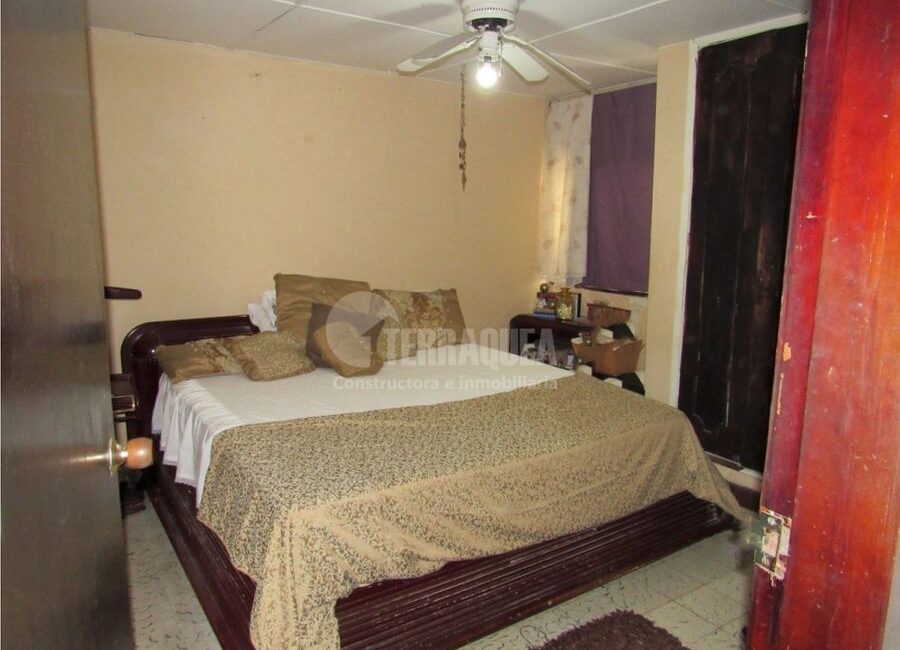 SE VENDE CASA EN LA CAMPIÑA