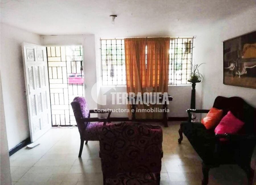 SE VENDE CASA EN BELLAVISTA