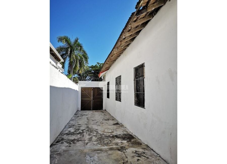 SE VENDE CASA EN EL PRADO