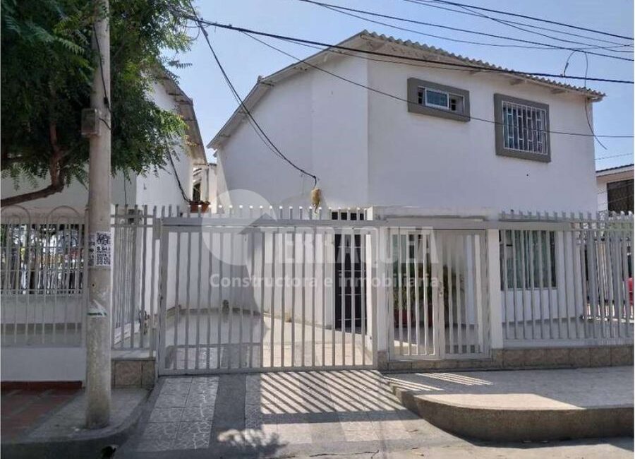 SE VENDE CASA DUPLEX EN EL CARMEN