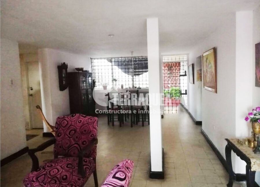 SE VENDE CASA EN BELLAVISTA