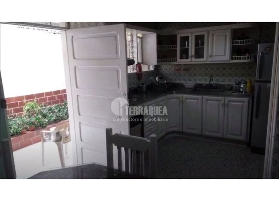 SE VENDE CASA EN LA CUMBRE