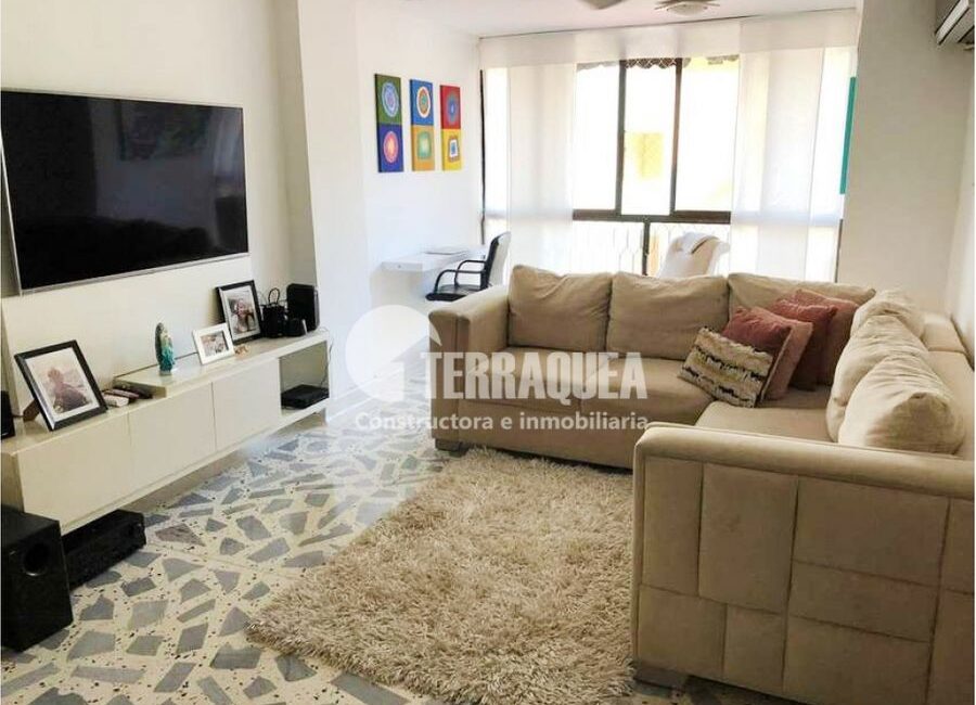 SE VENDE APARTAMENTO EN RIOMAR