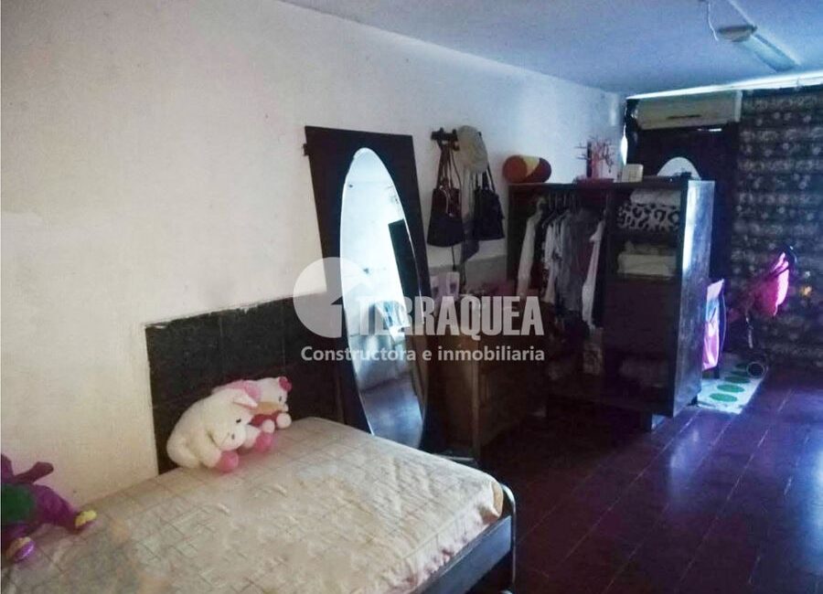 SE VENDE CASA EN BELLAVISTA