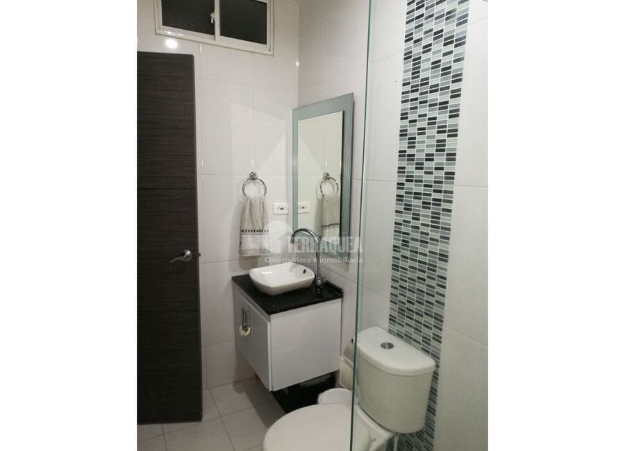 SE VENDE APARTAMENTO EN EL RECREO