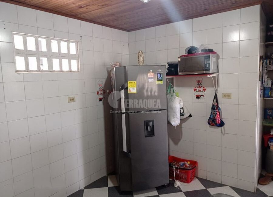 SE VENDE CASA DÚPLEX COMERCIAL EN LA CONCEPCION