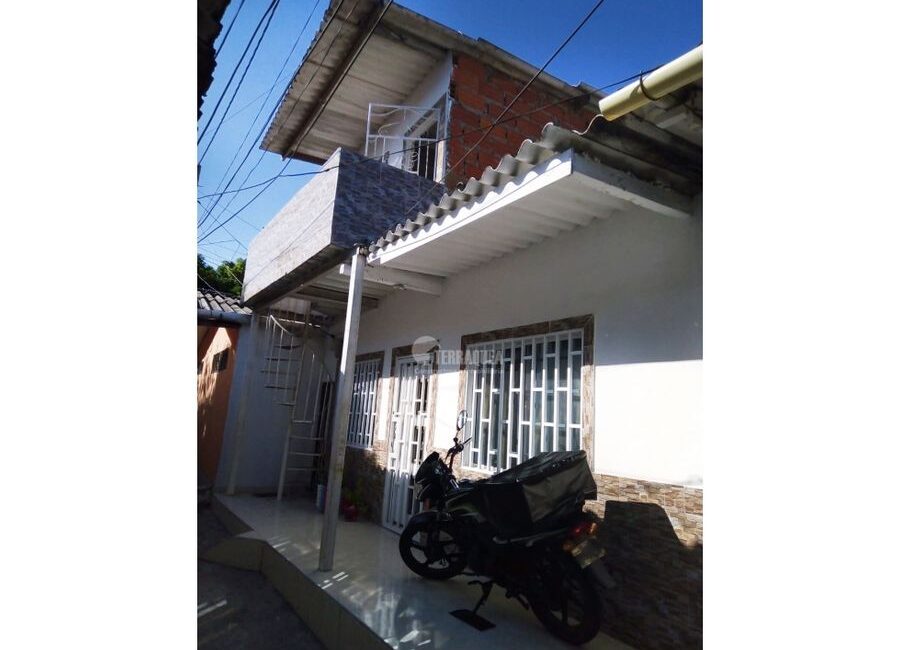 SE VENDE CASA CON APARTAMENTO EN EL CARMEN