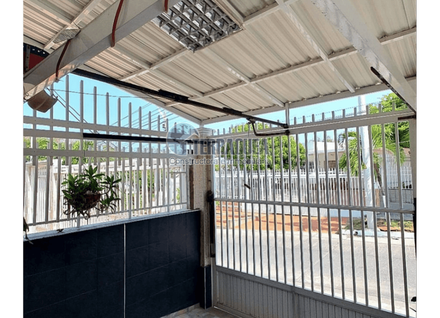 VENTA DE CASA DUPLEX EN CAMPO ALEGRE