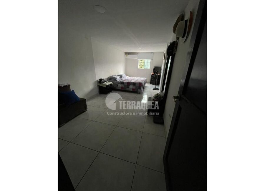 SE VENDE CASA DUPLEX EN EL SILENCIO