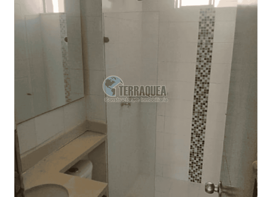 SE VENDE APARTAMENTO EN RIOMAR