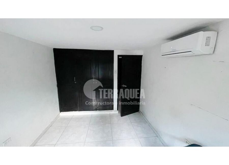 SE VENDE CASA DUPLEX EN EL SILENCIO