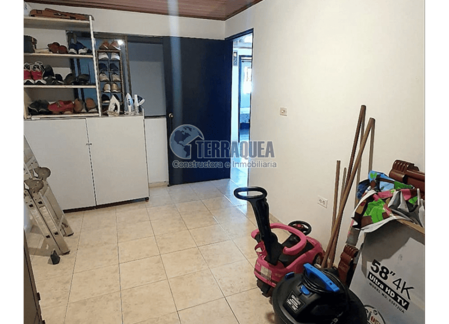 VENTA DE CASA DUPLEX EN CAMPO ALEGRE