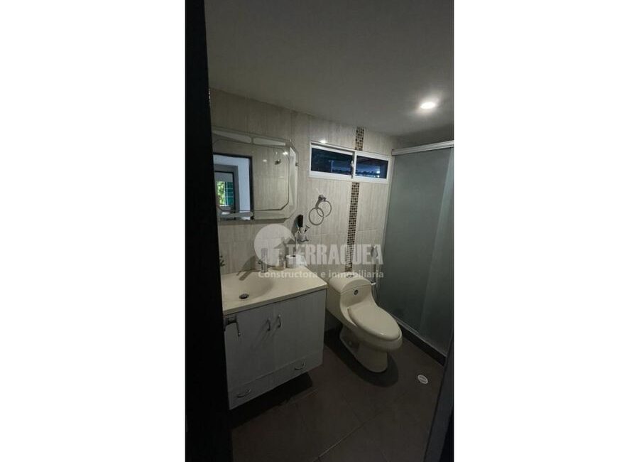 SE VENDE CASA DUPLEX EN EL SILENCIO