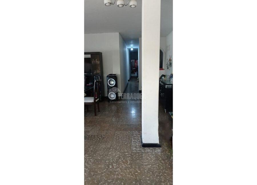 SE VENDE CASA DÚPLEX COMERCIAL EN LA CONCEPCION