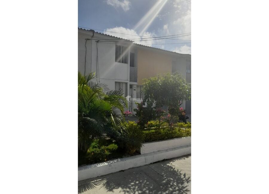 SE VENDE CASA DUPLEX EN CARIBE VERDE