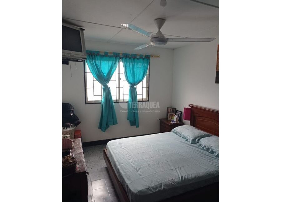SE VENDE CASA DÚPLEX COMERCIAL EN LA CONCEPCION