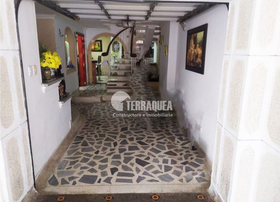 SE VENDE CASA DUPLEX EN SAN JOSÉ