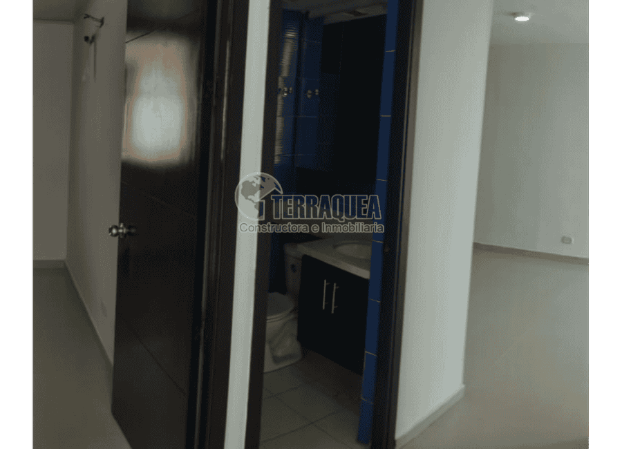 SE VENDE APARTAMENTO EN RIOMAR