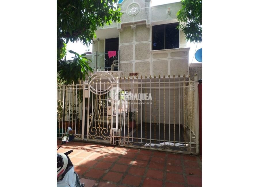 SE VENDE CASA DUPLEX EN SAN JOSÉ