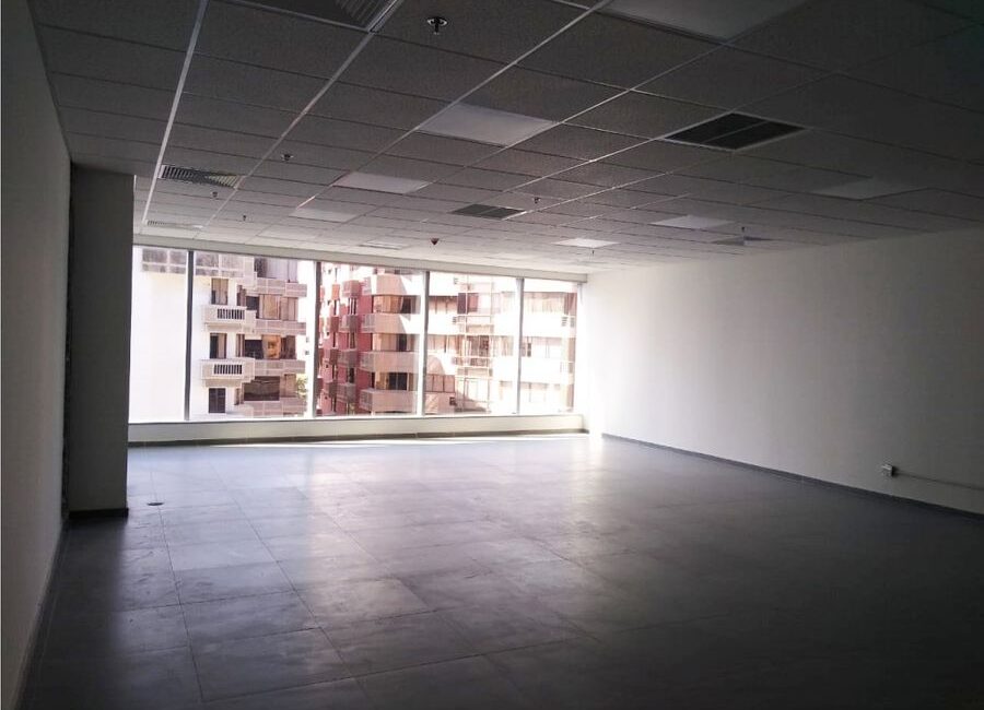 SE VENDE OFICINA EN ALTO PRADO