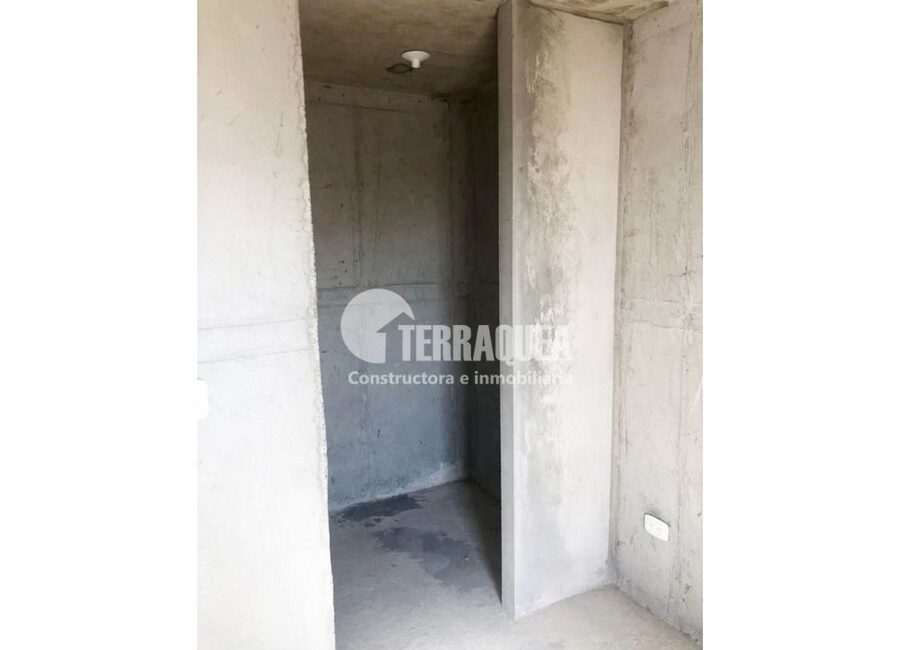 SE VENDE APARTAMENTO EN OBRA GRIS EN ALAMEDA DEL RIO