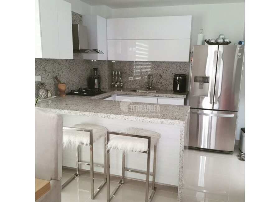 SE VENDE APARTAMENTO EN EL PARAISO