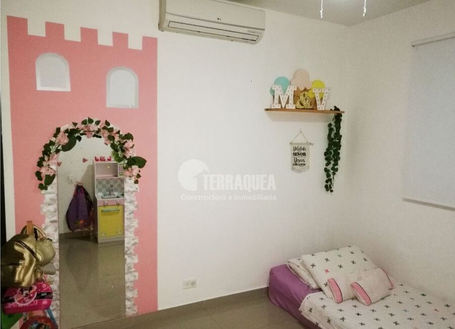 SE VENDE APARTAMENTO EN EL RECREO