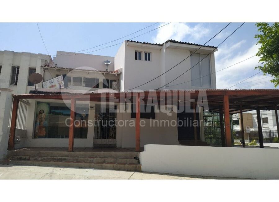 SE VENDE CASA COMERCIAL EN EL TABOR