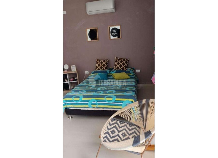 SE VENDE CASA DÚPLEX EN EL LIMONCITO
