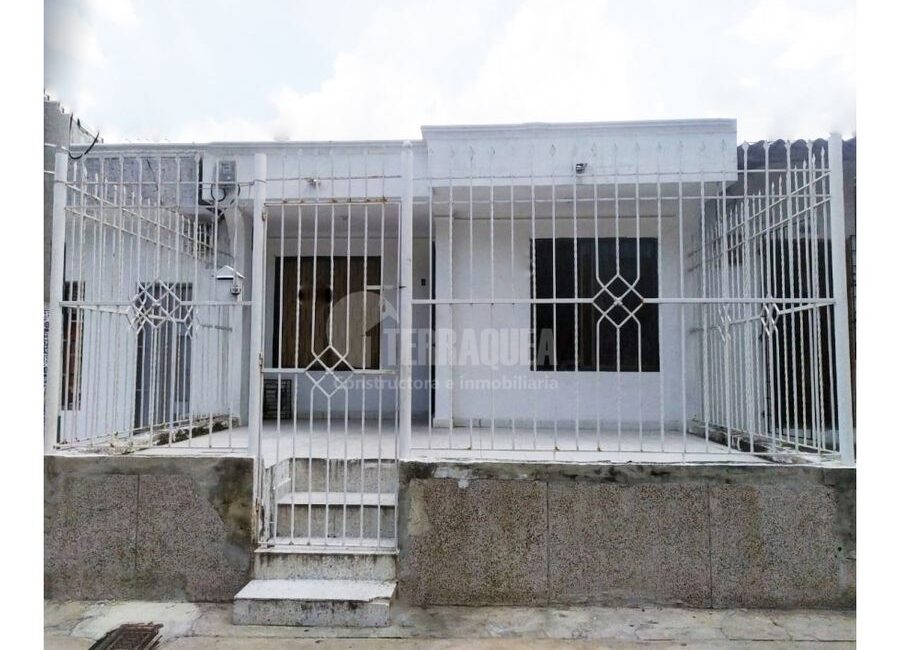 SE VENDE CASA EN LUCERO