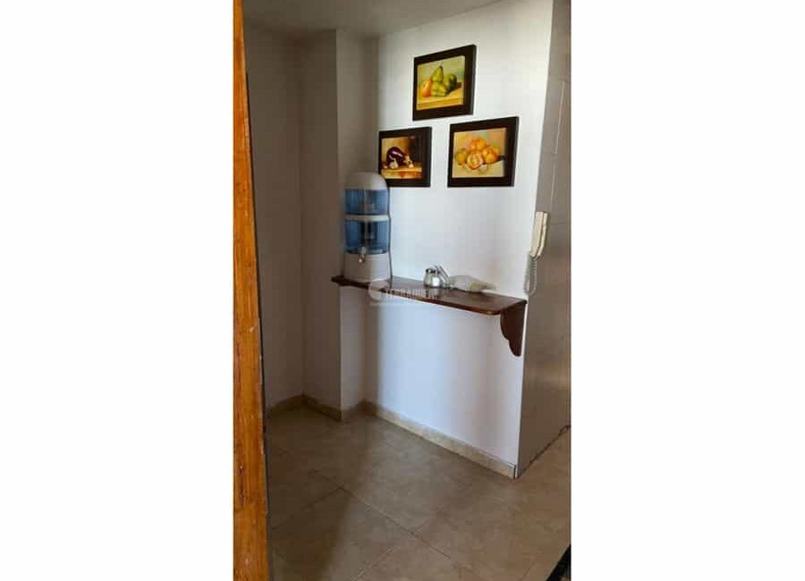 SE VENDE APARTAMENTO EN LAS DELICIAS