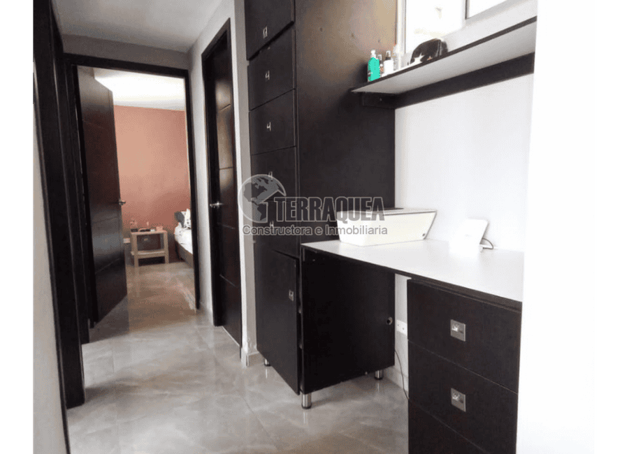 APARTAMENTO EN VENTA EN ALAMEDA DEL RIO, CONJ. ALONDRA.