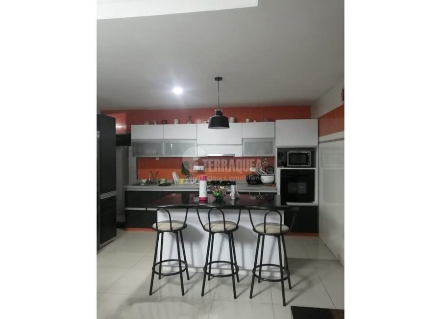 SE VENDE CASA EN CIUDAD JARDÍN