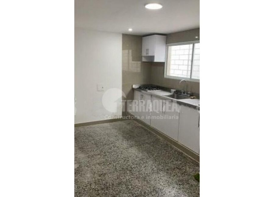 SE VENDE CASA EN ALTOS DE RIOMAR