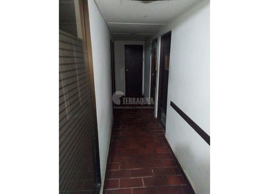 SE VENDE CASA COMERCIAL CON OFICINAS EN ALTO PRADO