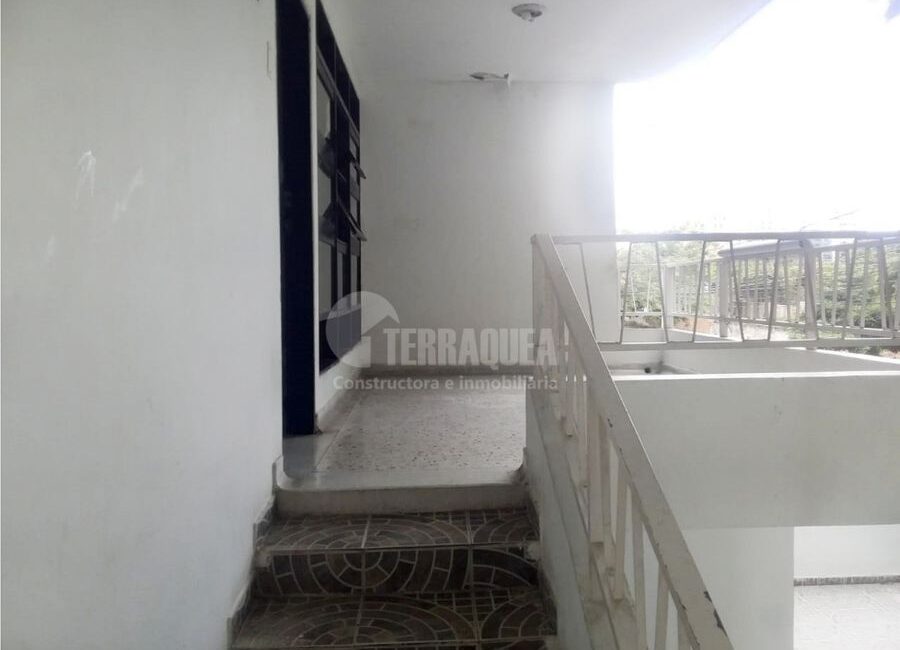 SE VENDE CASA EN ALTAMIRA