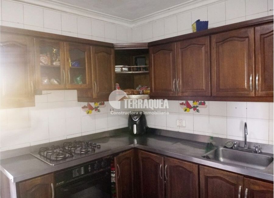 SE VENDE APARTAMENTO EN EL POBLADO